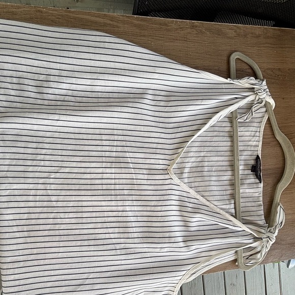 Striped V-Neck Women's Top - Picture 4 of 9
